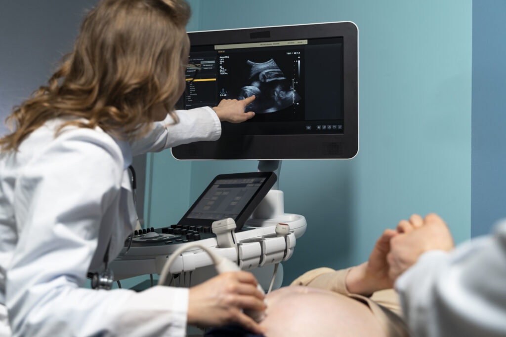 gynecologist-performing-ultrasound-consultation